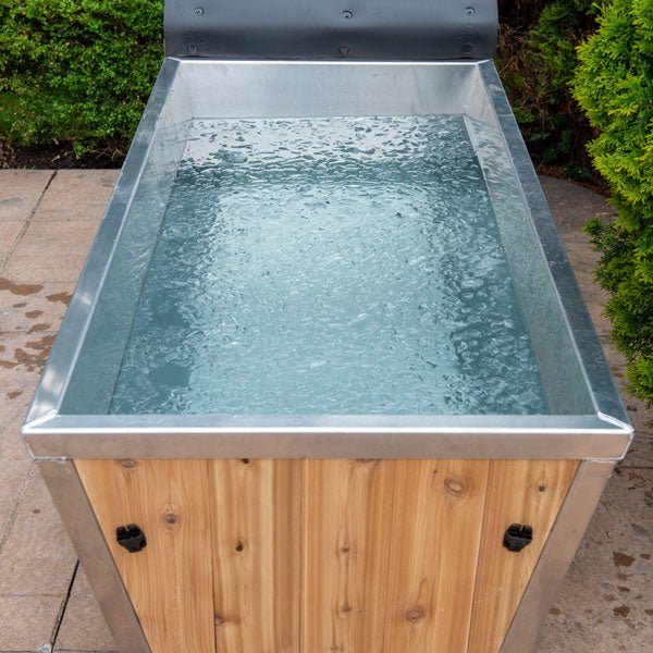 LeisureCraft Polar Outdoor Cold Plunge Tub
