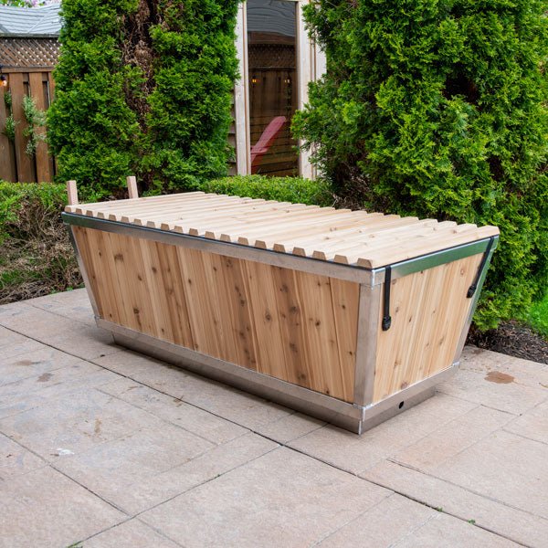 LeisureCraft Polar Outdoor Cold Plunge Tub